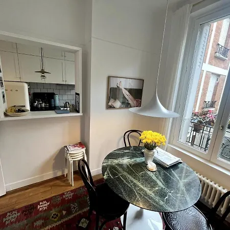 Romantic Parisian Flat Paris