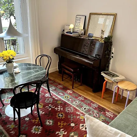 Apartment Romantic Parisian Flat *